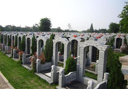 北京公墓价格高，如何选择一个合适的公墓？