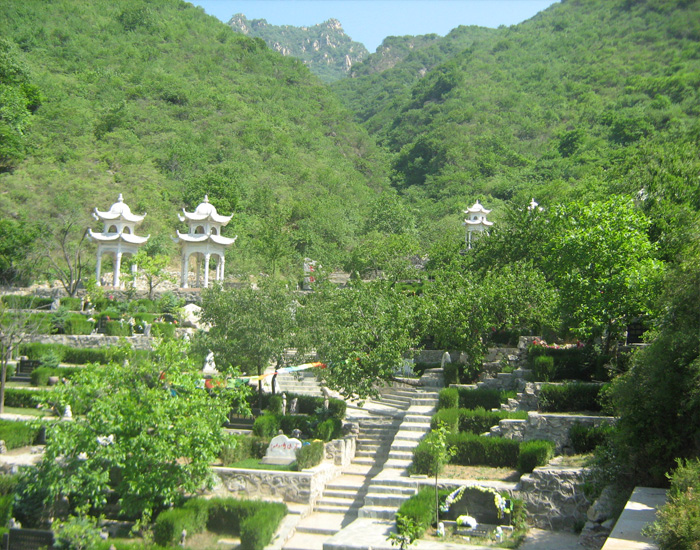  怀柔九公山天主教陵园价格是多少？有什么特色？