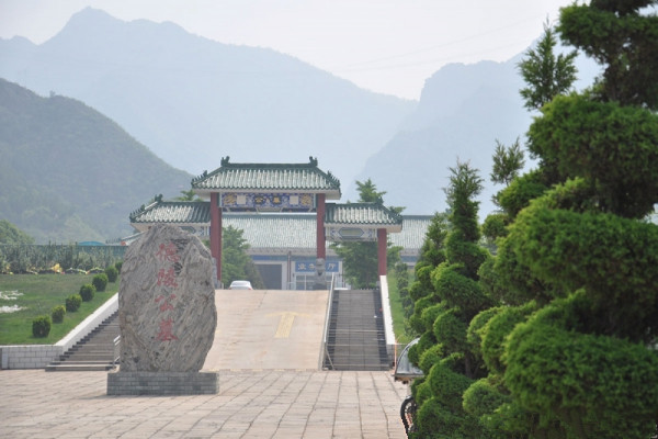 昌平区兴寿镇华夏陵园环境怎么样?在北京买墓地找谁服务?