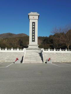 九公山是在怀柔陵园吗？它有什么不一样的地方吗？