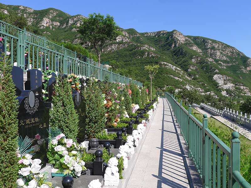北京皇家龙山陵园墓地多少钱，相关特点是什么