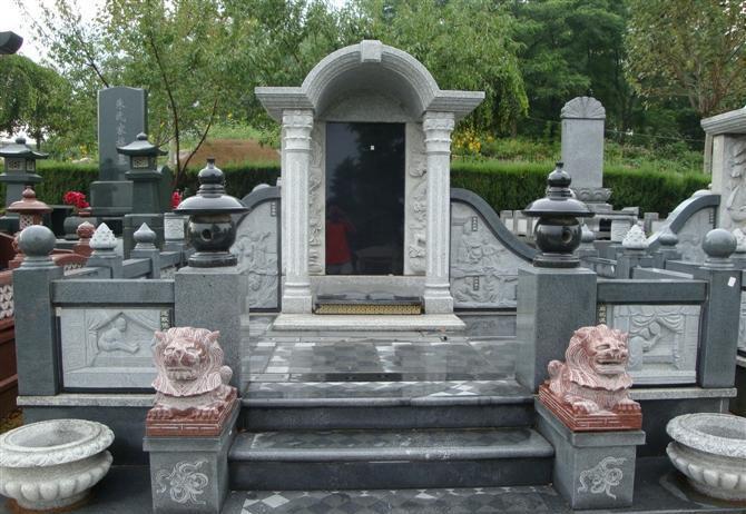 北京花岗岩墓地价格  墓园的服务也需要考察