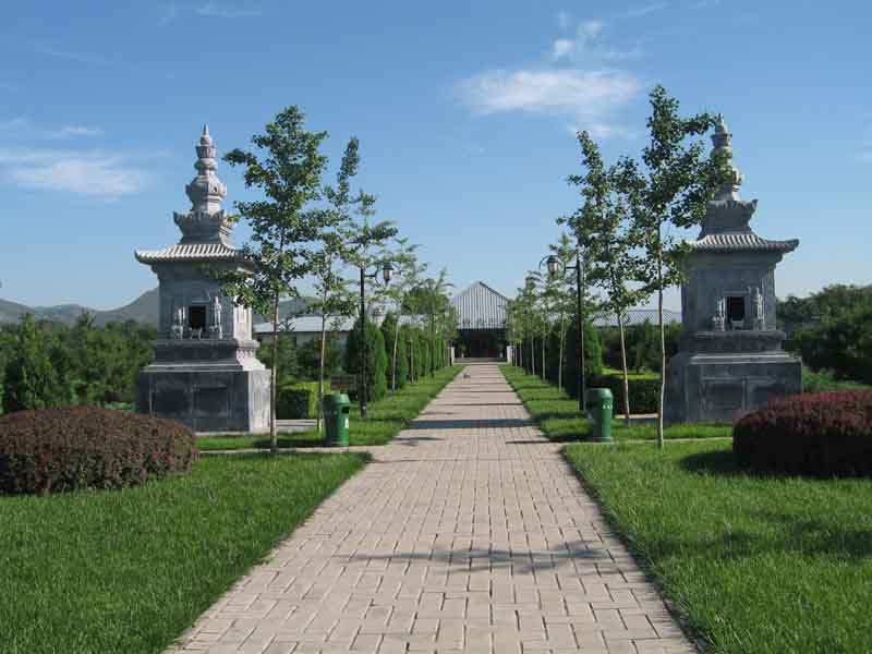北京市区墓地价格 立碑的形式不同影响报价
