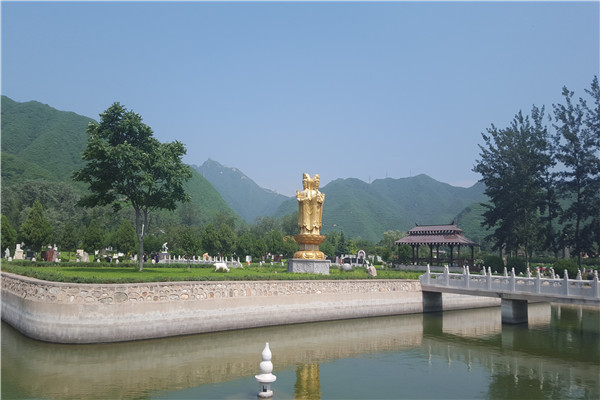 凤凰山陵园
